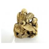 JAPANESE CARVED IVORY NETSUKE