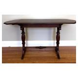 VICTORIAN STYLE SCALLOPED EDGE DROPLEAF TABLE