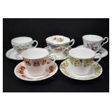 ASSORTED LOT OF TEA CUPS & SAUCERS