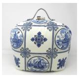 DELFT BLUE TEAPOT CARRIER / CARRIAGE COZY