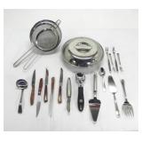 LOT OF KITCHEN ITEMS
