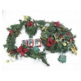 ILLUMINATED WREATH & GARLAND + 3 MAGNET HANGARS