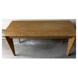 MCM COFFEE TABLE, SPLAYED, TAPERED LEGS