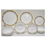 CORELLE LIVINGWARE DINING SET