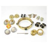 LOT OF COSTUME JEWELRY