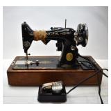 99-13 SINGER SEWING MACHINE