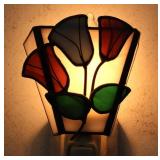 RESIN FLARED TULIP WALL PLUG LIGHT
