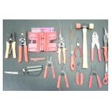 ASSORTED ELECTRICAL HANDTOOLS