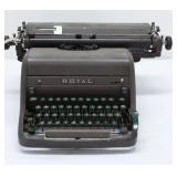 ROYAL MAGIC MANUAL TYPEWRITER