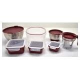 ASSORTED LOT OF TUPPERWARE & MIXING BOWLS