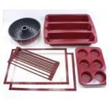 CURTIS STONE BAKING DISHES, MATS & DRYING RACK