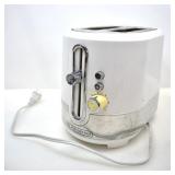 BLACK+DECKER TOASTER