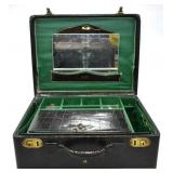 SHORTRIP TRAVELLING VANITY CASE