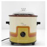 CANADIAN GENERAL ELECTRIC SLOW COOKER, WORKING