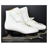 LADIES DELTA FIGURE SKATES