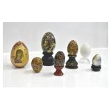 7 DECORATIVE EGGS W/ 5 DISPLAY STANDS