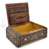 CARVED WOODEN CIGAR BOX