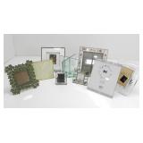 ASSORTED SIZED PHOTO FRAMES