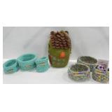 QUEUE DE COTTON WOLLEN BASKETS AND BIRDHOUSE