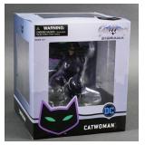DC GALLERY CATWOMAN DIORAMA STATUE