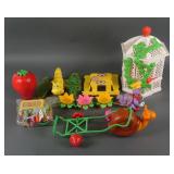 STRAWBERRY SHORTCAKE PLAYSET LOT 1980-81