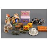 (8) SETS VINTAGE WESTERN TEXAS SALT PEPPER SHAKERS