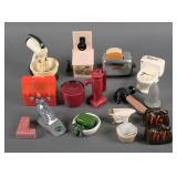 (11) Household Theme Salt Pepper Shakers