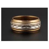 Vintage 14KT Gold Art Carved Ring