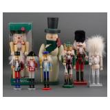 8) Wooden Christmas Nutcrackers & Snowman