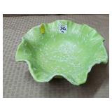 Shawnee USA 2503 Green Splatter Ruffled Bowl