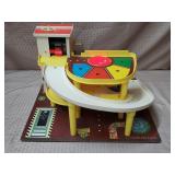 Vtg Fisher Price Parking Ramp Service Center Toy