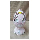 2003 Avon Simply Elegant Porcelain Egg Musical