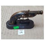 Vtg Kingsway Viking Flintlock Pistol Cigarette