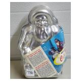 Nordicware HeavyFormed Aluminum Santa Cake Mold