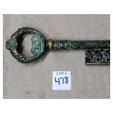 Vtg Cast Metal Veritas In Vind Skeleton Key