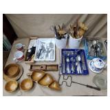 Large Lot of Assorted Kitchenware