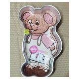 1987 Wilton Little Mouse Cake Aluminum Cake Pan