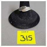 10 KT White Gold Aquamarine & Diamondique