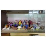 Grouping of Mixed Ceramic Nativity Pieces