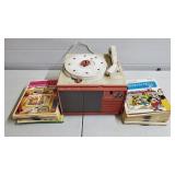 Vtg General Electric Show'N Tell Record Player w/