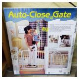 Auto Close Gate w/ Box
