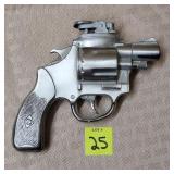 Vintage 38 Special Revolver Lighter - Made in Jpn