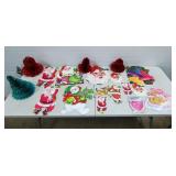 Vintage Holiday Die-Cut Wall Decor & Honeycomb Tis