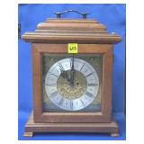 Vtg Wooden Tambour Style Mantel Clock