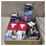 Lot of Assorted Lightbulbs