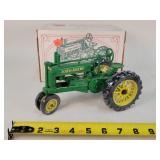 1/16 John Deere Model A Tractor