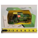 1/50 John Deere Combine