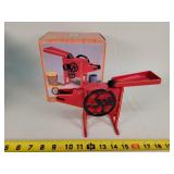 1/8 Antique Sheller