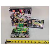 1/43 John Deere Nascar Pit Stop Scene