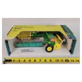 1/16 John Deere Small Square Baler